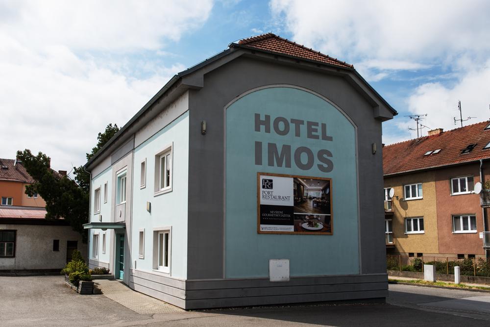 Hotel Imos Břeclav Dış mekan fotoğraf