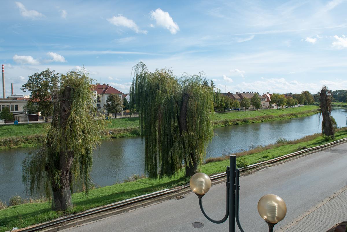 Hotel Imos Břeclav Dış mekan fotoğraf